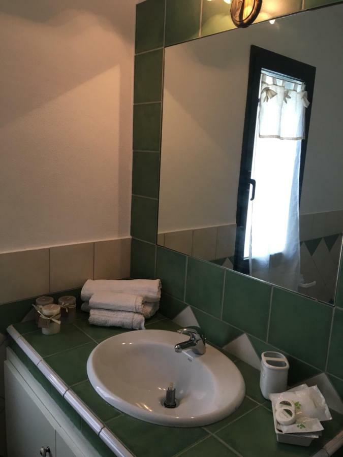 Mimosa Bilocale Villa กาลา ลีเบรอตโต ภายนอก รูปภาพ